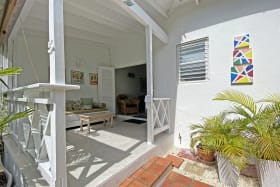 Entrance to Alamanda 5