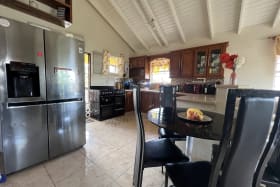 Kitchen/dining area