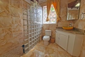 Bathroom 3 en suite