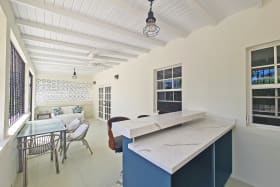 Wet bar