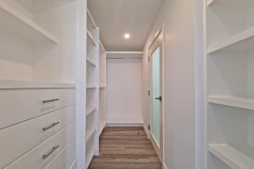 Walk-in closet