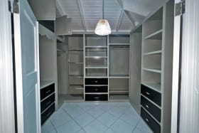 Walk-in closet