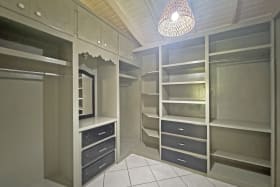 Walk-in closet