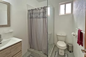 Bathroom - modern and fresh