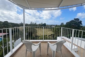 Distant, partial sea views from upper balcony
