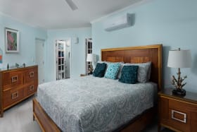 Primary bedroom with en-suite and walk in closet