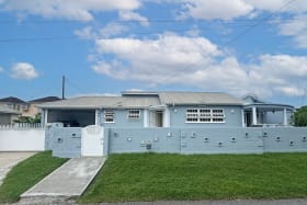 Fully enclosed property