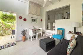 1-Bedroom Apartment