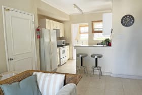 Breakfast bar