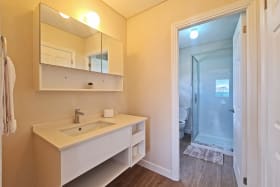 En-suite bathroom