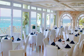 L'Azure Restaurant