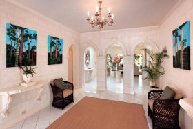 Entrance at Vistamar House