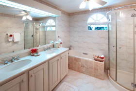 Primary bathroom in Vistamar House