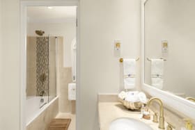 Gorgeous bathroom