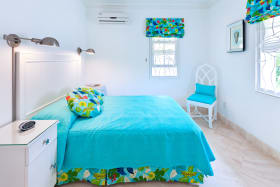 Another guest bedroom