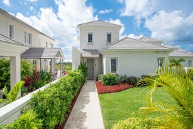 Front of Courtyard Villa 31