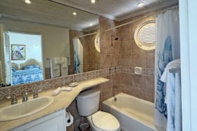 Ensuite bathroom to primary bedroom