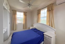 Upper guest bedroom 1