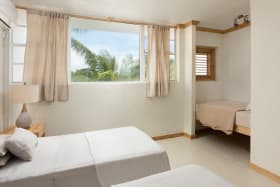Twin bedroom