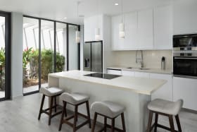 Kitchen with sit up island