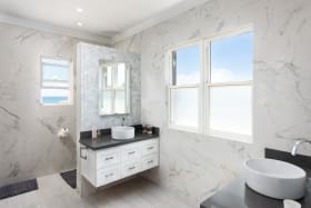 Main en-suite bathroom with double vanities