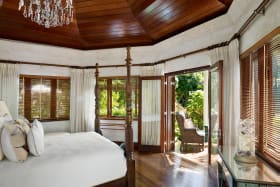 Guest bedroom suite