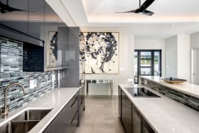 Well equipped kitchen