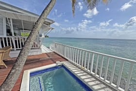 Plunge pool with an incredible sea view