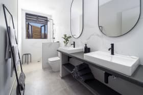 Powder room