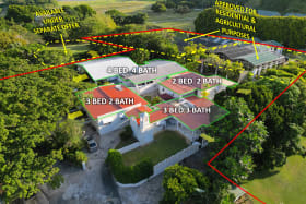 Overview of what is included, existing houses and greenhouses