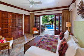 Guest bedroom on ground floor
