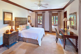 Guest bedroom on ground floor