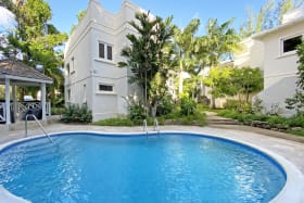 Communal Pool at Kings Gate