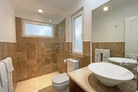 Modern Bathroom