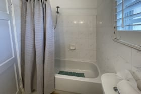 Ensuite second bathroom