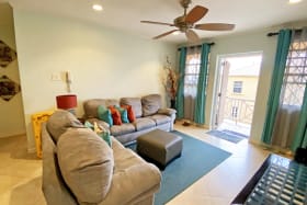Attractive Living Area