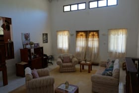 Formal Sitting room with adjoining lounge