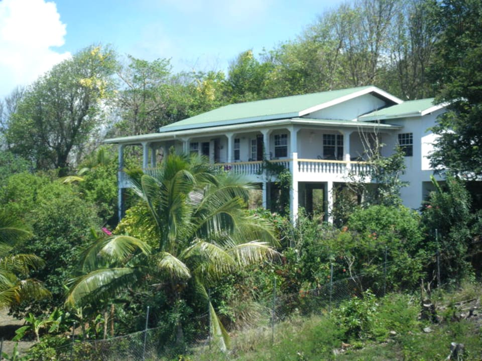 Kent Drive No 17 • House • Grenada Luxury Homes & Real Estate for Sale Grenada Luxury Villas