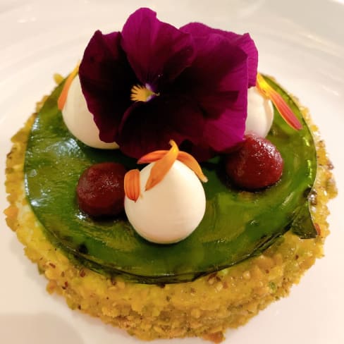 Menu at Le Frank restaurant in Fondation Louis Vuitton, Paris. - Picture of  Le Frank Fondation Louis Vuitton, Paris - Tripadvisor