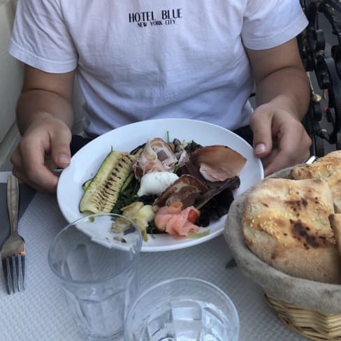 Pizza Wawa In Paris Restaurant Reviews Menu And Prices Thefork