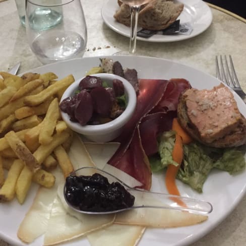 La Brasserie Du Passage Saint Michel In Bordeaux Restaurant Reviews Menu And Prices Thefork