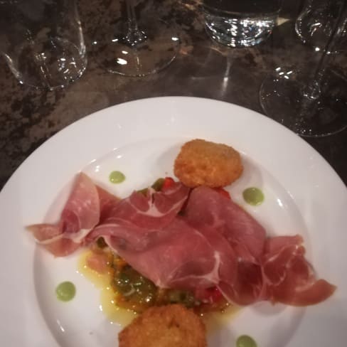 Le Bistrot De Tutelle In Bordeaux Restaurant Reviews Menu And Prices Thefork