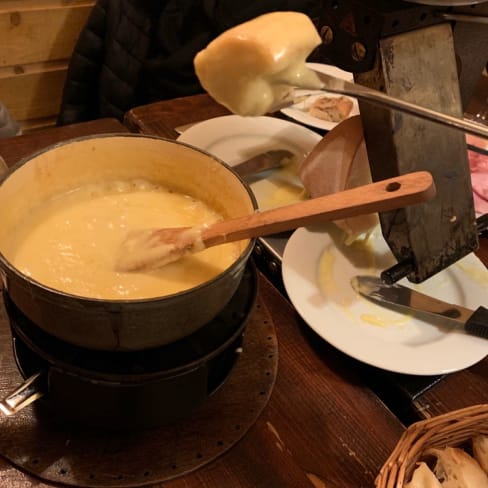 Le Chalet De Neuilly In Neuilly Sur Seine Restaurant Reviews Menu And Prices Thefork