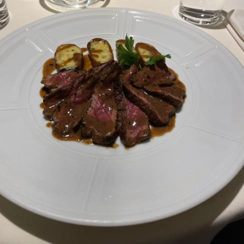 Une assiette personnalisée pour mon anniversaire - Photo de Jean Claude  Leclerc, Clermont-Ferrand - Tripadvisor