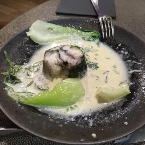 Restaurant Entre Terre Et Mer A Honfleur Menu Avis Prix Et Reservation