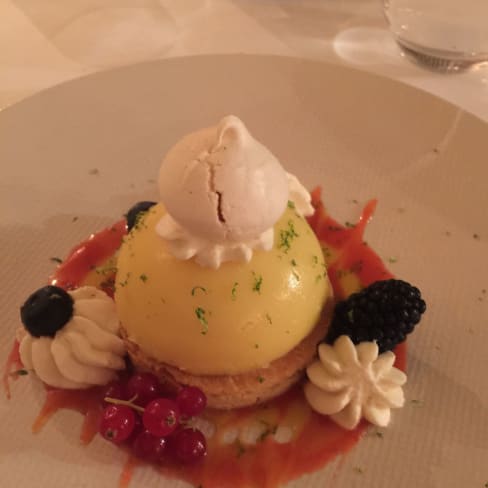 Hostellerie Du Roy Soleil In Menerbes Restaurant Reviews Menu And Prices Thefork