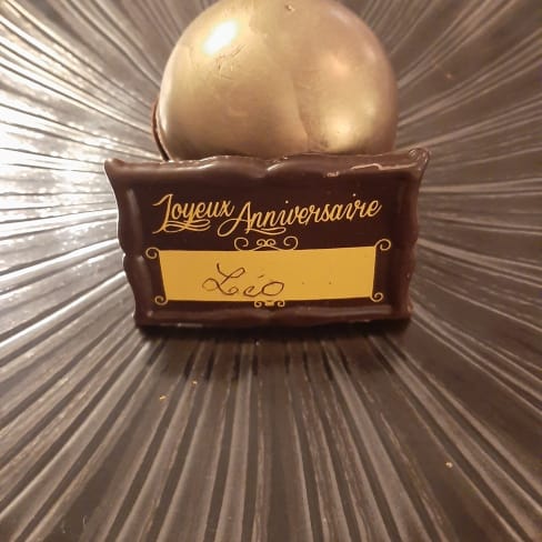 Restaurant Le 23 Clauzel Julie Riviere A Paris Menu Avis Prix Et Reservation