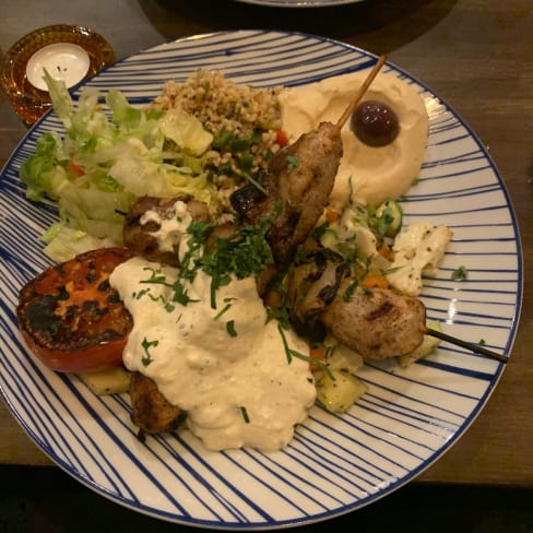 Yalla Yalla Meze I Goteborg Restaurangens Meny Oppettider Bokning Recensioner Samt Priser