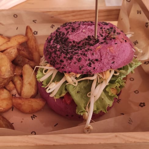 Flower Burger with Fries - Picture of Flower Burger, Bologna - Tripadvisor