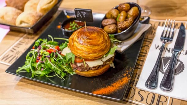 Windsor Bar Brasserie In Saint Quentin Restaurant Reviews Menu